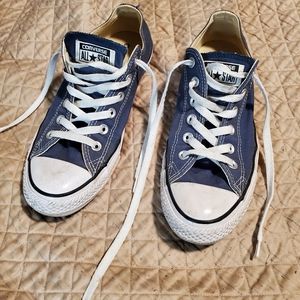 Women's 9 Blue Low top converse used pre loved